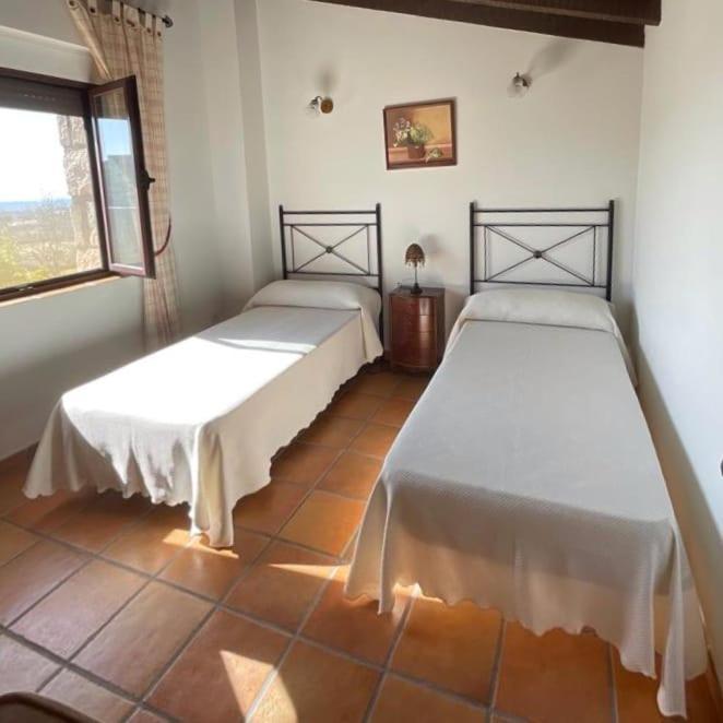 Casa Rural En Candeleda Con Piscina Y Un Maravilloso Jardin Kültér fotó