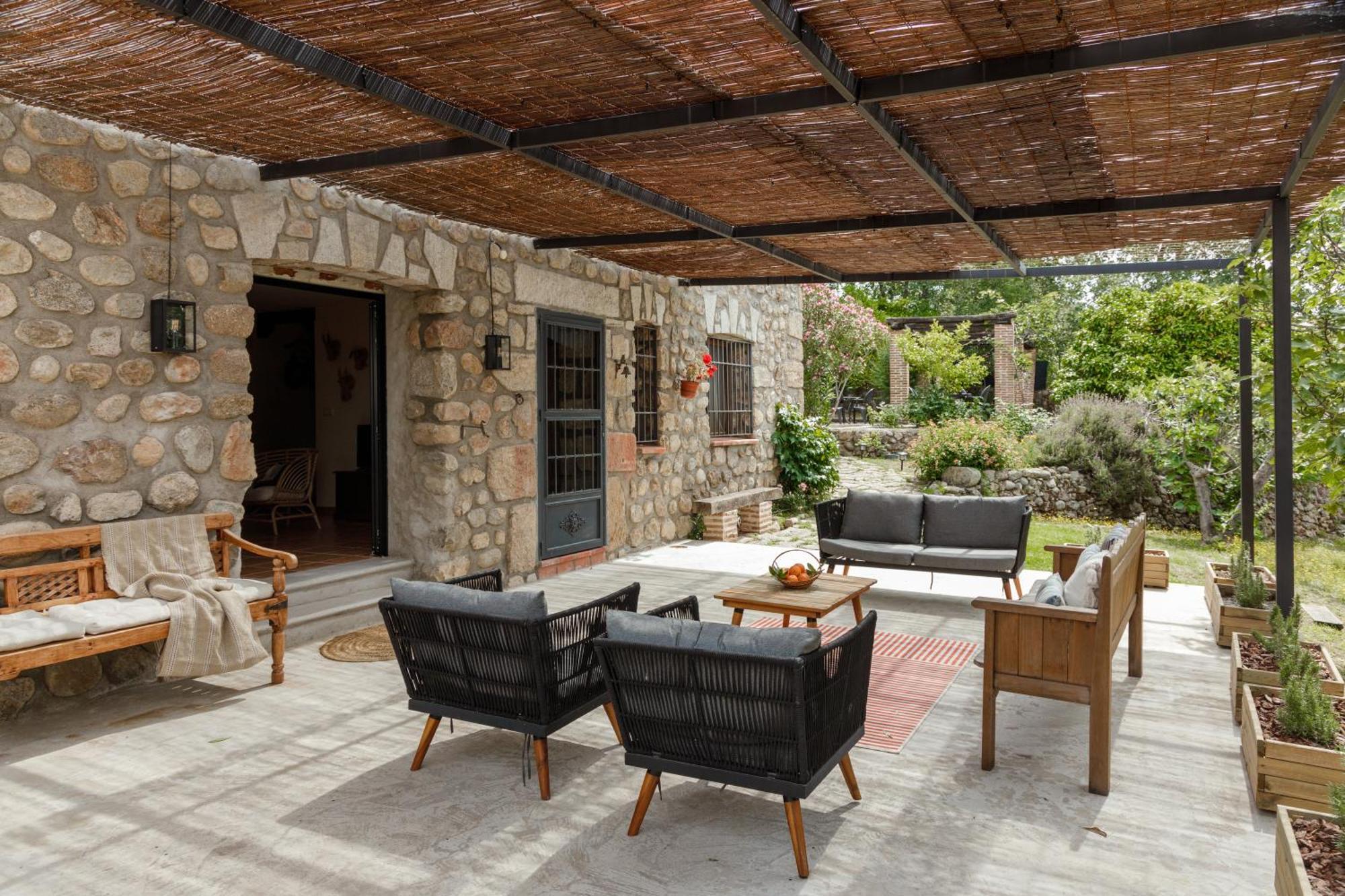 Casa Rural En Candeleda Con Piscina Y Un Maravilloso Jardin Kültér fotó
